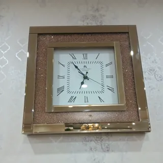 ساعت دیواری