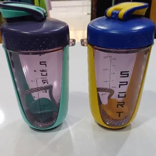 شیکر کوچک بند دار