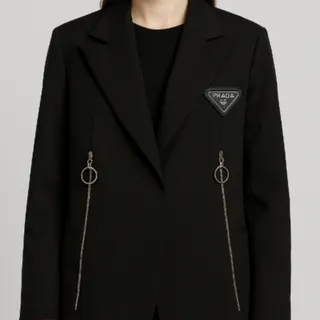 مانتو Prada