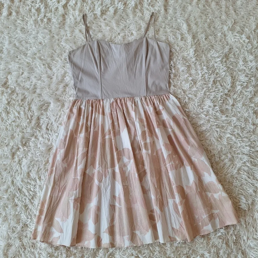 پیراهن دخترانه