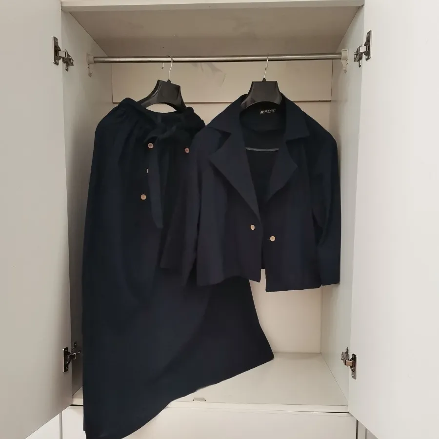 ست کت و دامن نو تمیز شیک