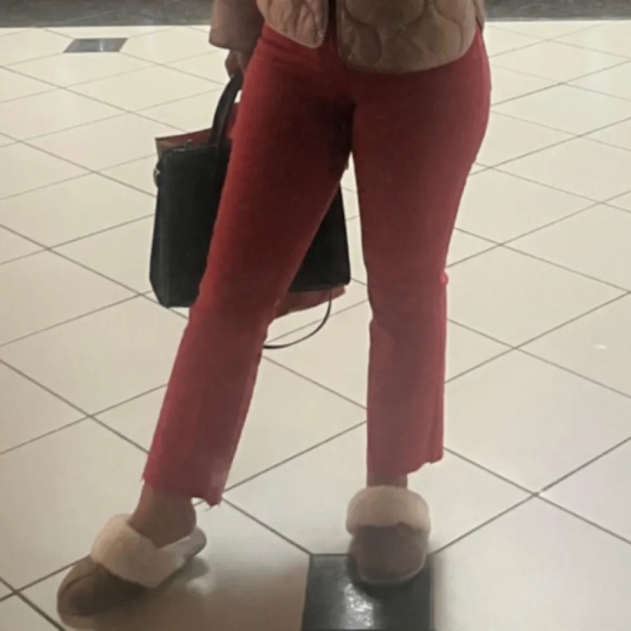 شلوار جین منگو mango