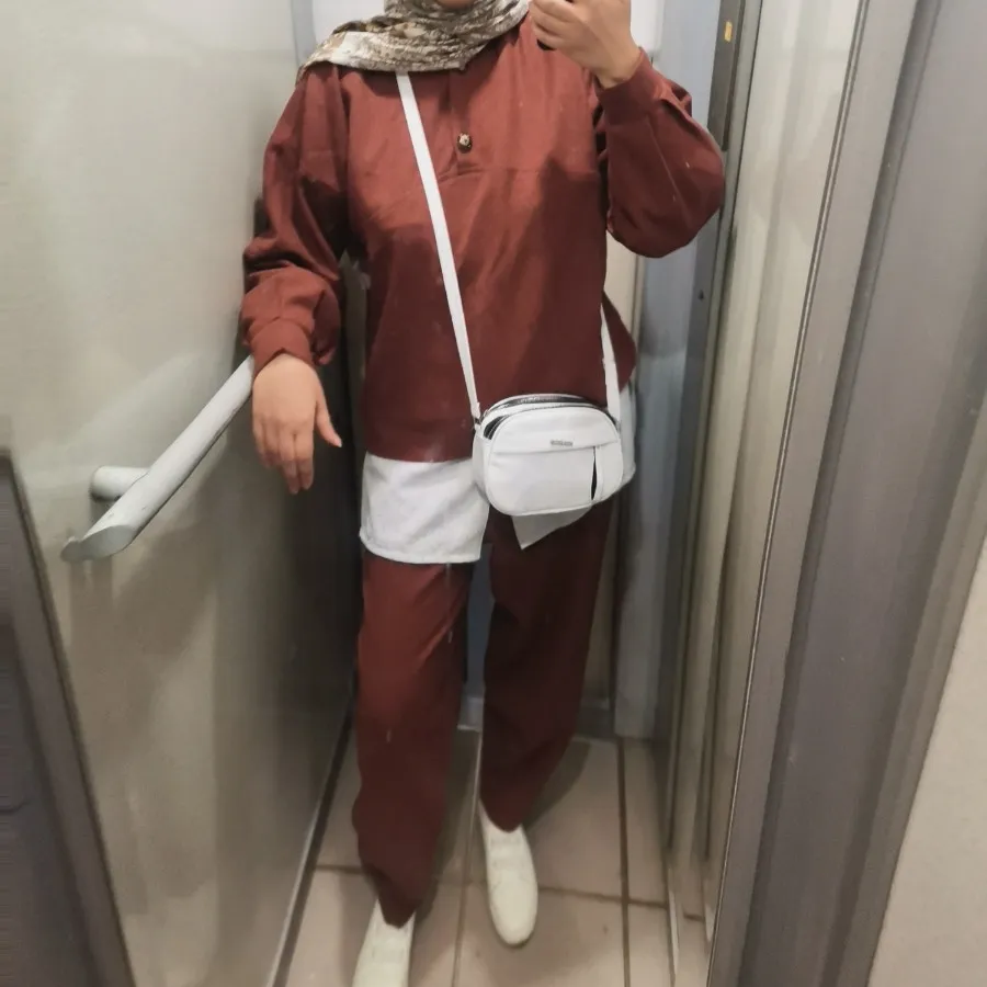 ست دورس با شلوارش