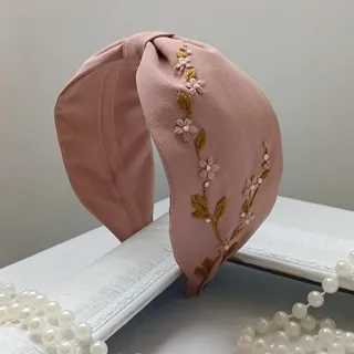 تل پاپیونی گلدوزی