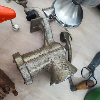 چرخ گوشت عتیقه