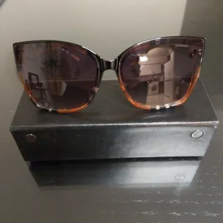 عینک افتابیburberry