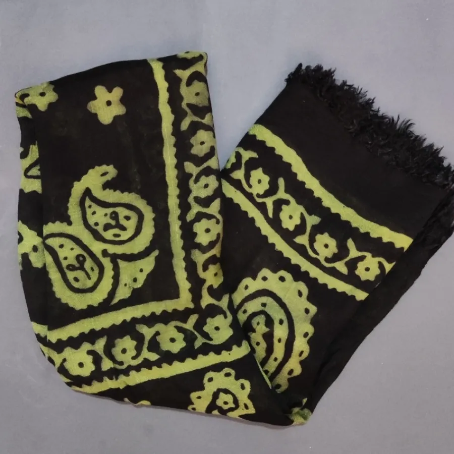 روسری شیک نخی