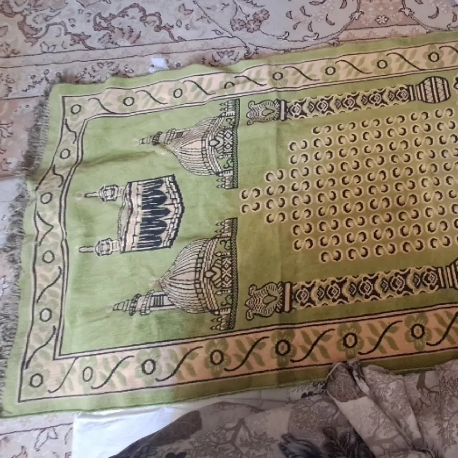 سجاده،کیف برزنت،چراغ لیزر