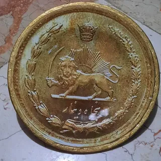 بشقاب دیوار کوب