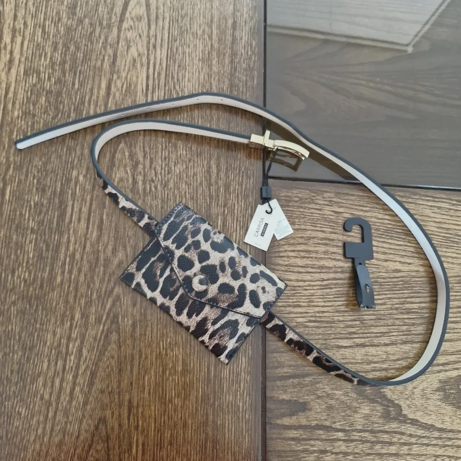 کیف و کمربند پلنگی Carpis