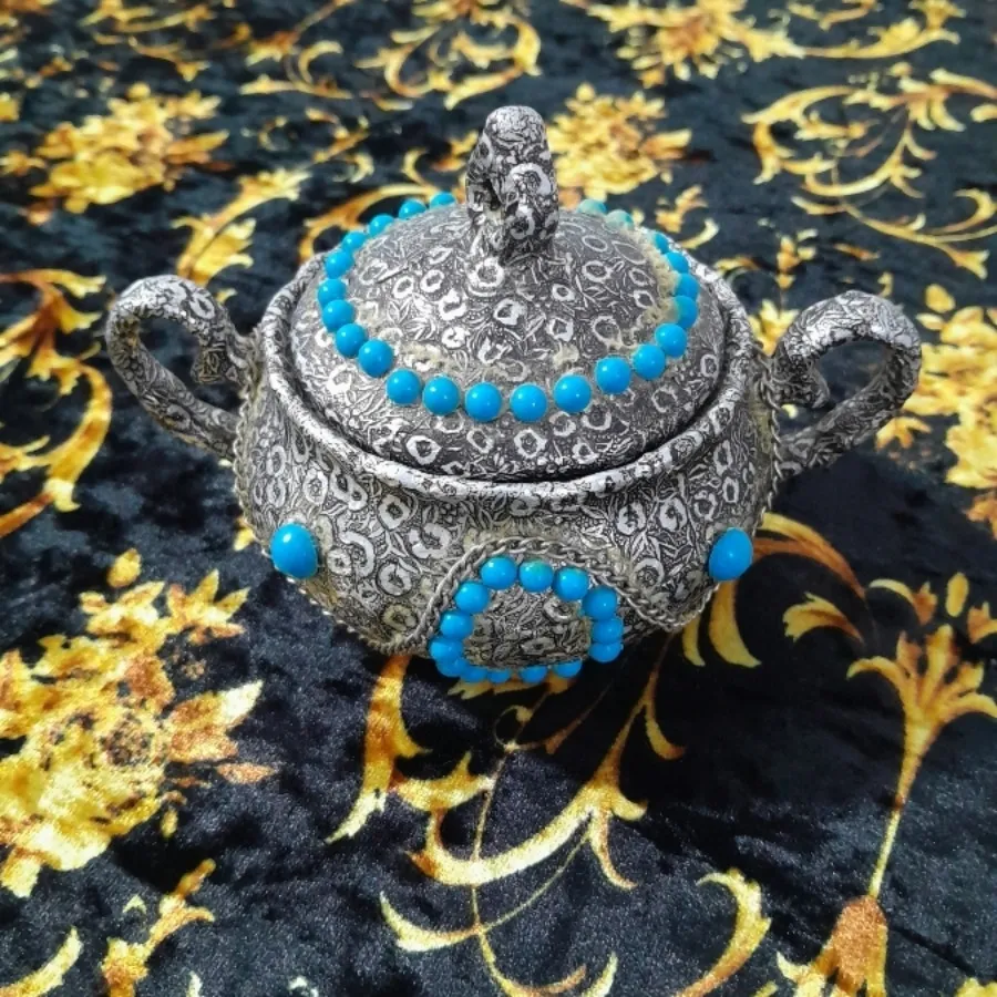 قندان