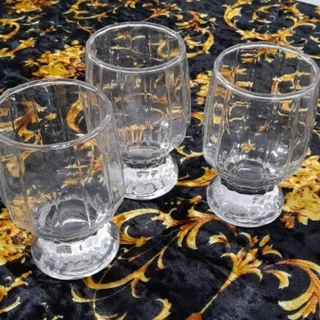 لیوان کاربردی