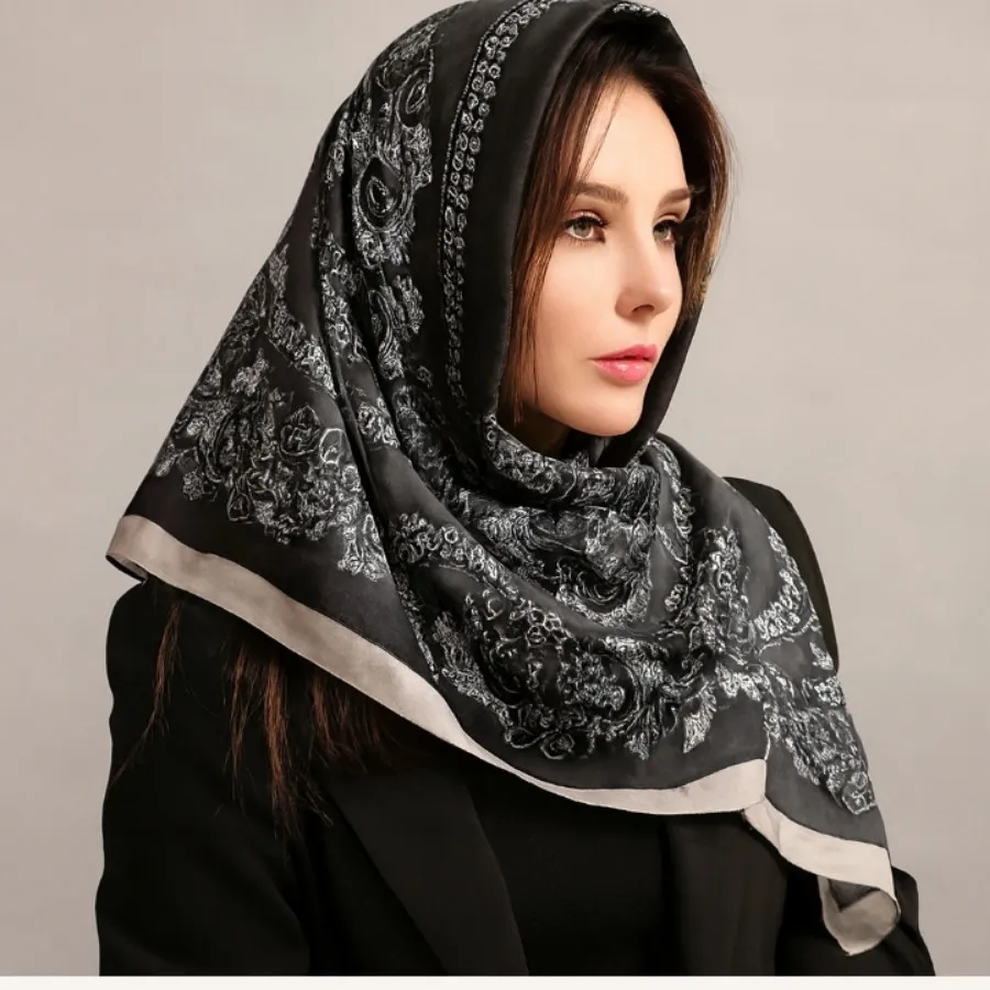 روسری TITI