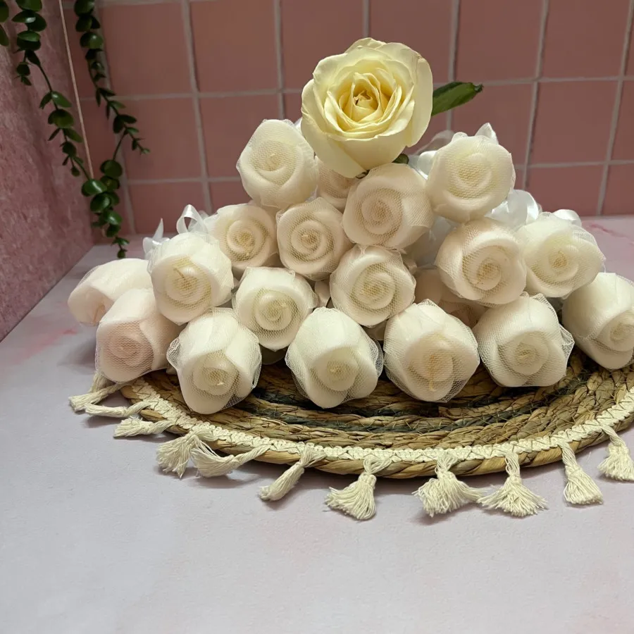 گیفت عقد وعروسی