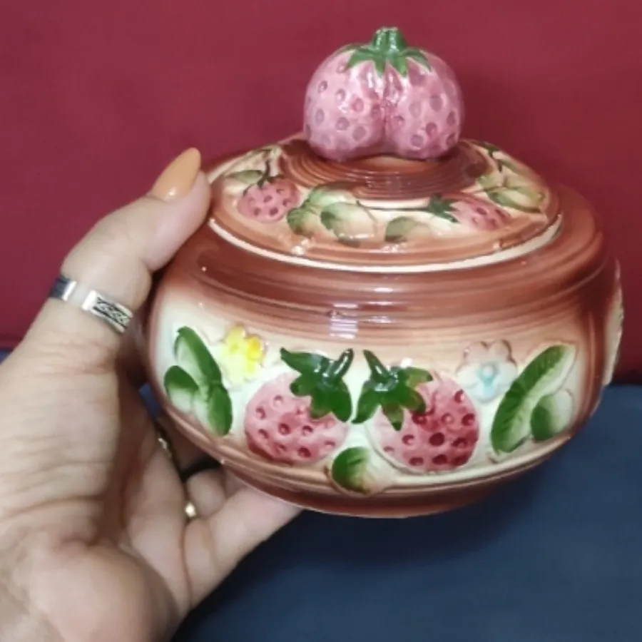 شکلاتخوری ژاپنی قدیمی