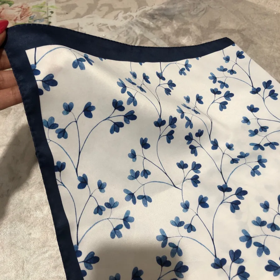 مینی اسکارف