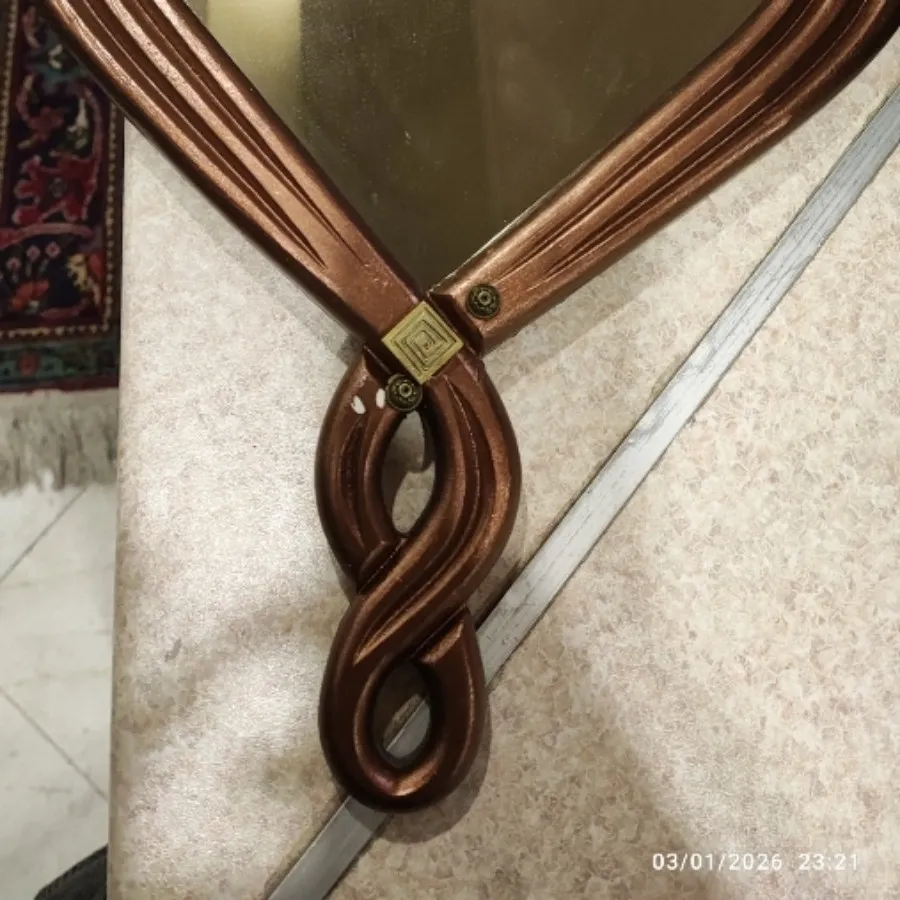 آینه دیواری