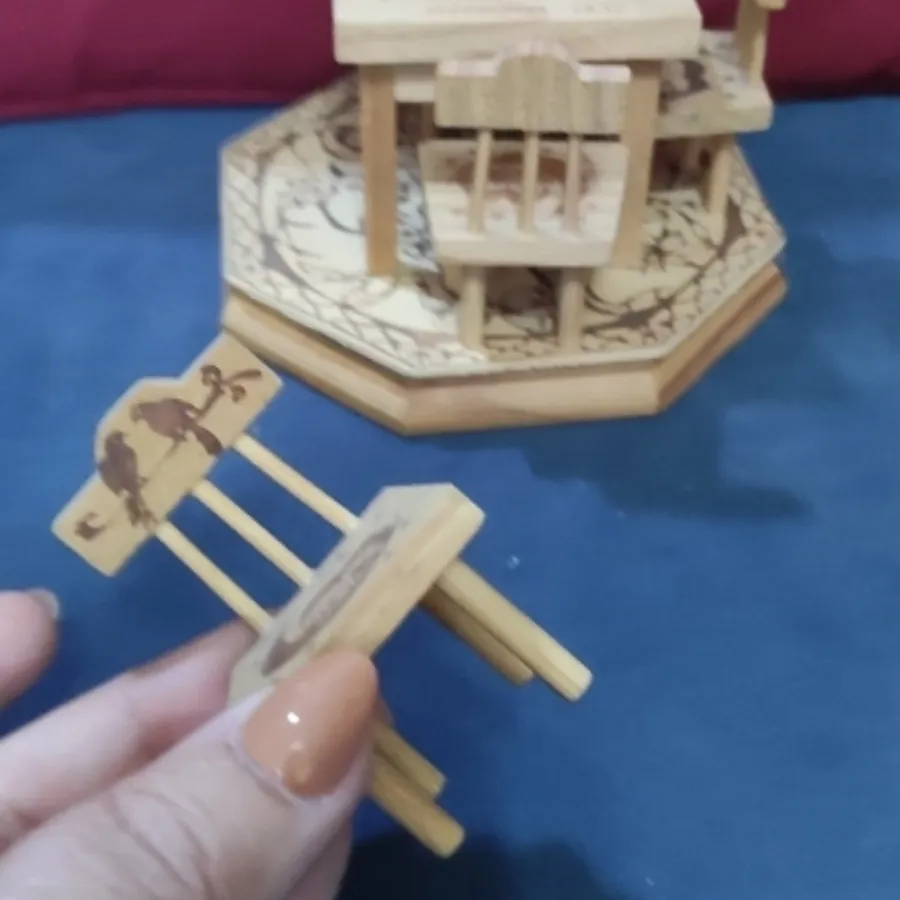 ماکت میز و صندلی چوبی
