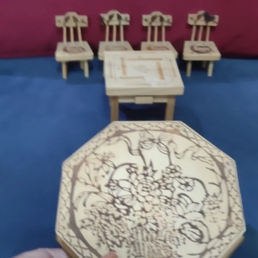 ماکت میز و صندلی چوبی