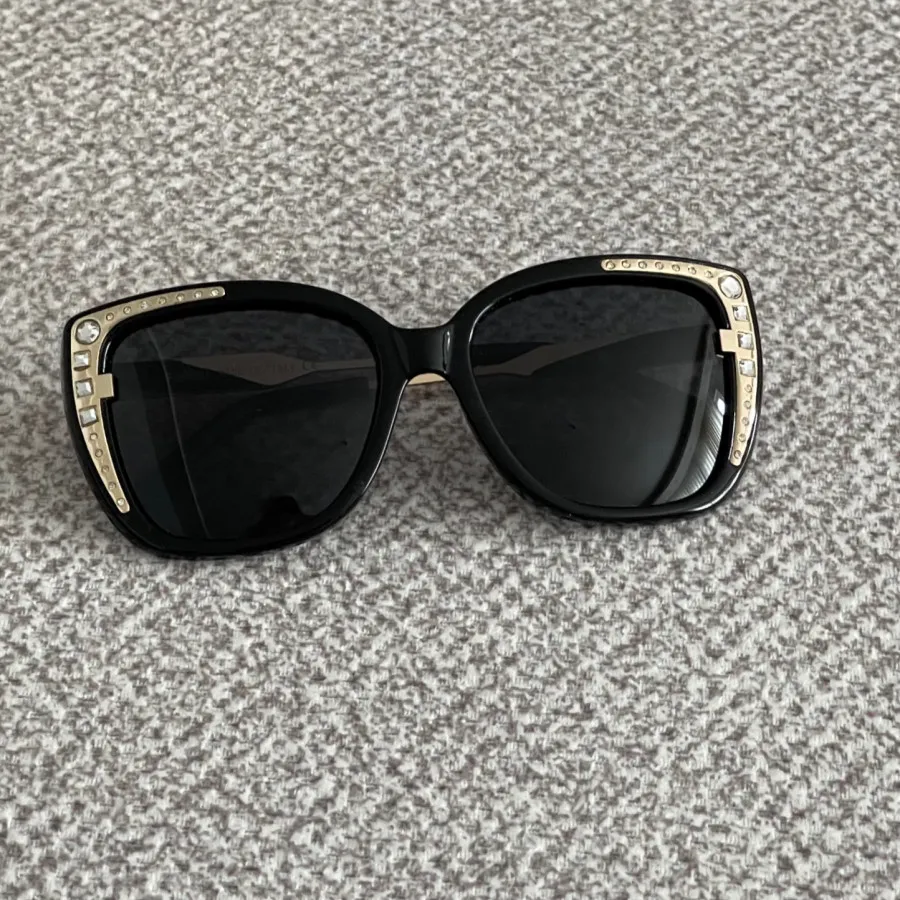 عینک آفتابی fendi
