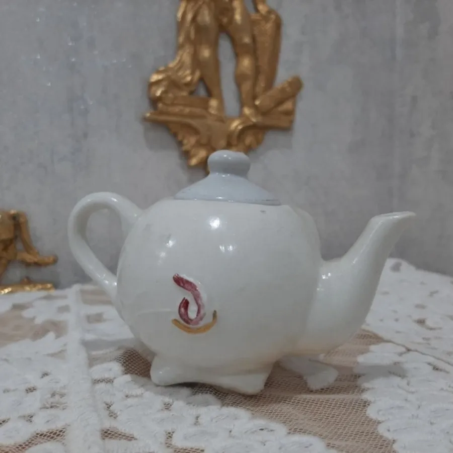 قوری مجسمه ای کلکسیونی