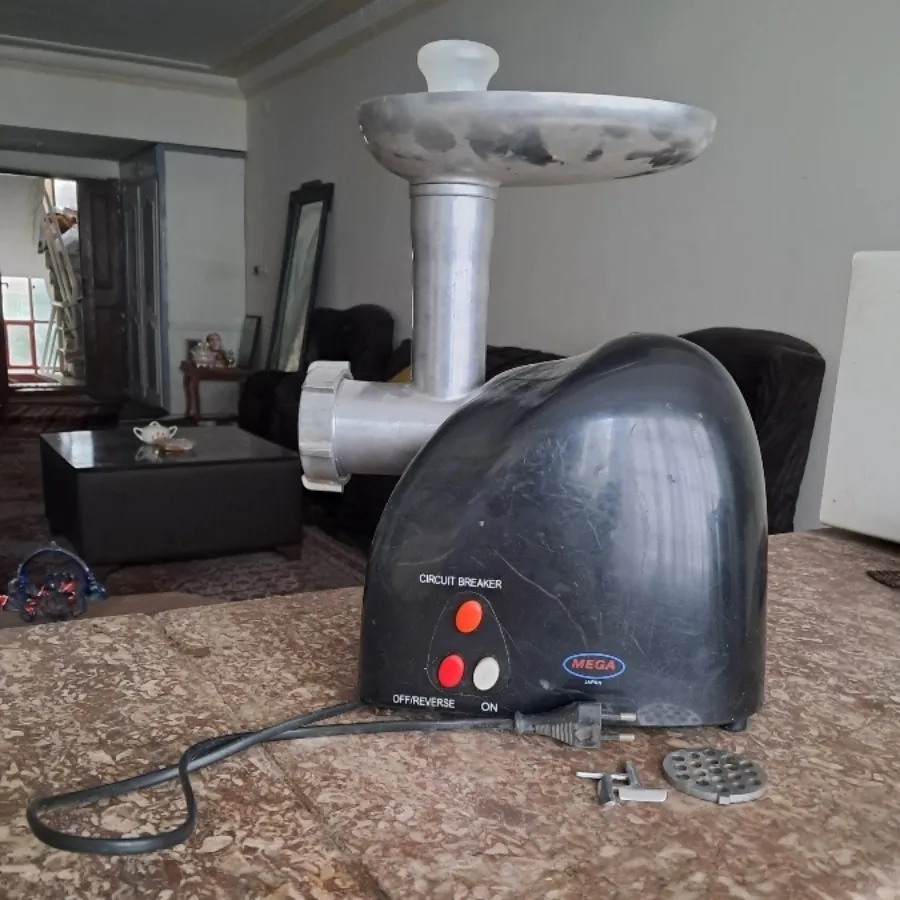 چرخ گوشت مگا ژاپنی