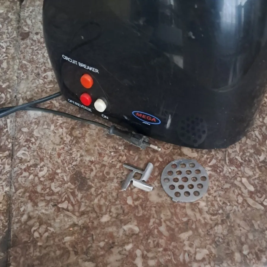 چرخ گوشت مگا ژاپنی