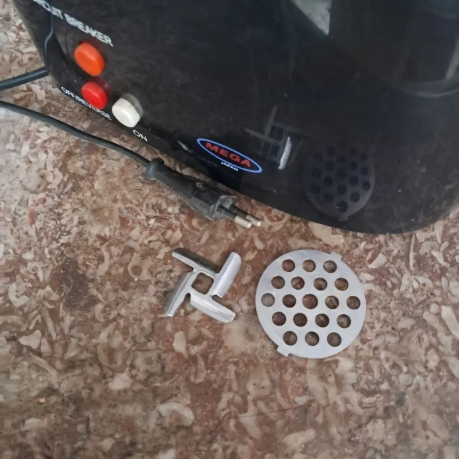 چرخ گوشت مگا ژاپنی