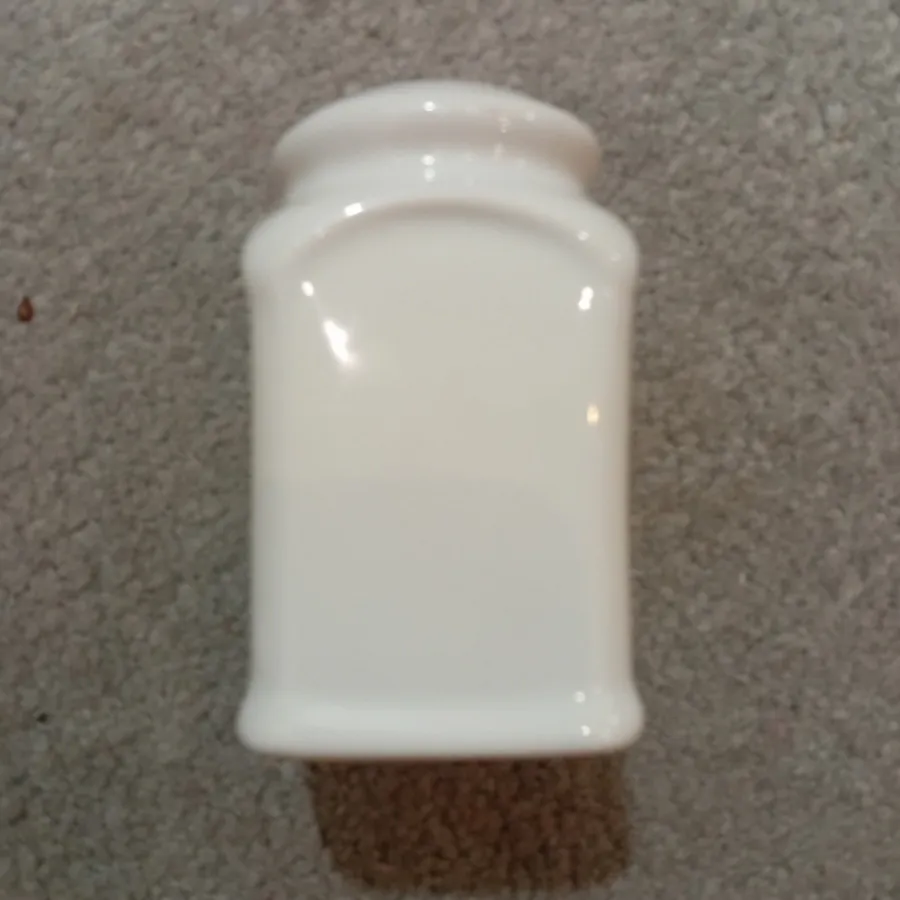 نمکدون چینی