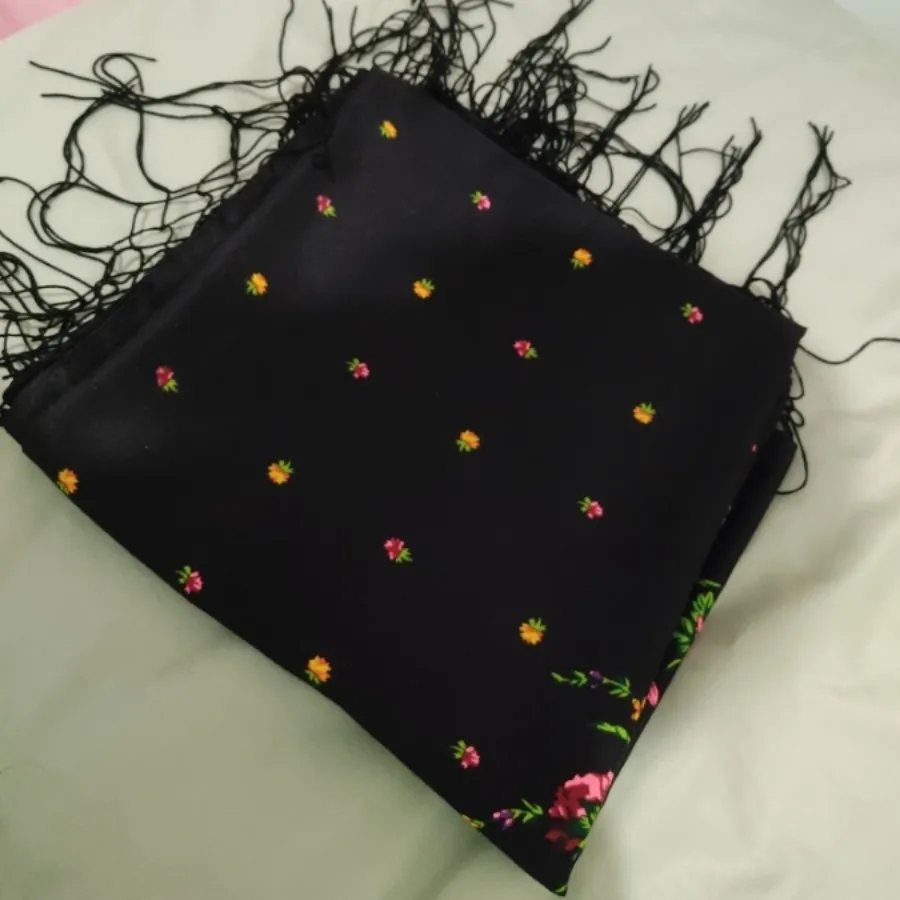 روسری ترکمن مشکی گلدار