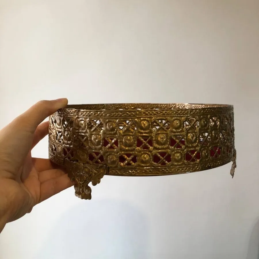 شکلات خوری فلزی در دار