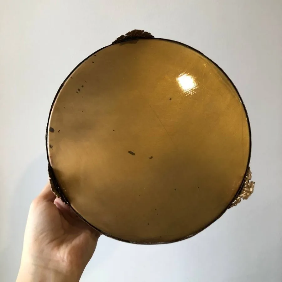 شکلات خوری فلزی در دار