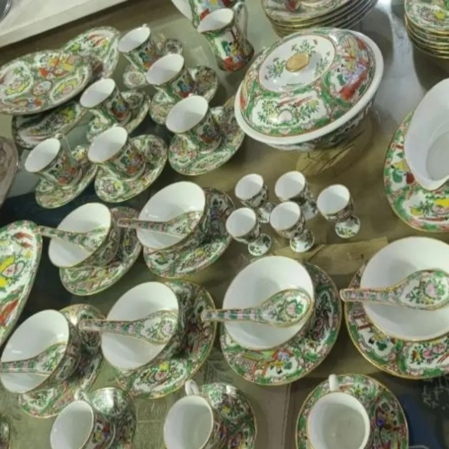 سرویس چینی کلکسیونی