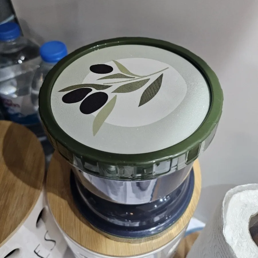 ظرف ترشی و و ظرف غذا