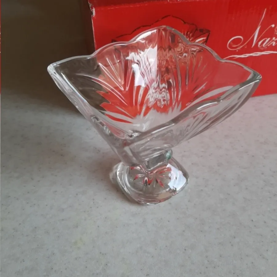 بستنی خوری پایه دار نو