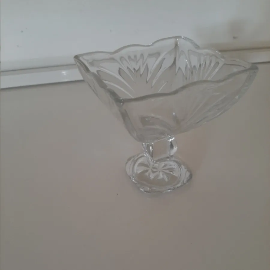 بستنی خوری پایه دار نو