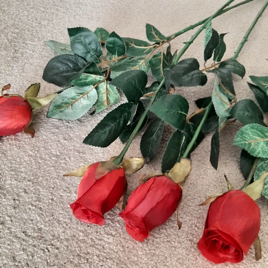 4 شاخه گل رز مصنوعی نو