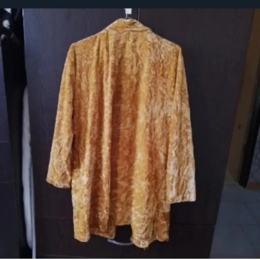 کت مخمل ضخیم