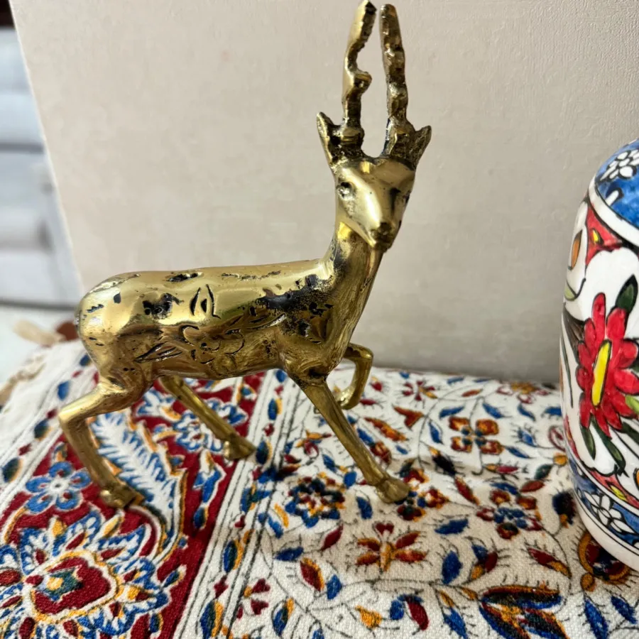 مجسمه برنجی