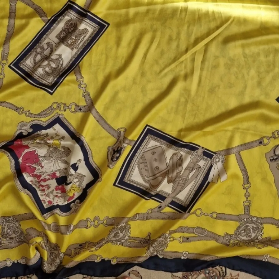 روسری قواره بزرگ