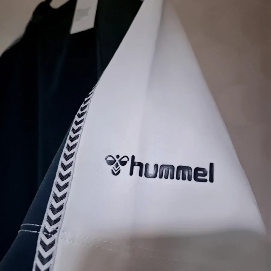 تیشرت ورزشی hummel