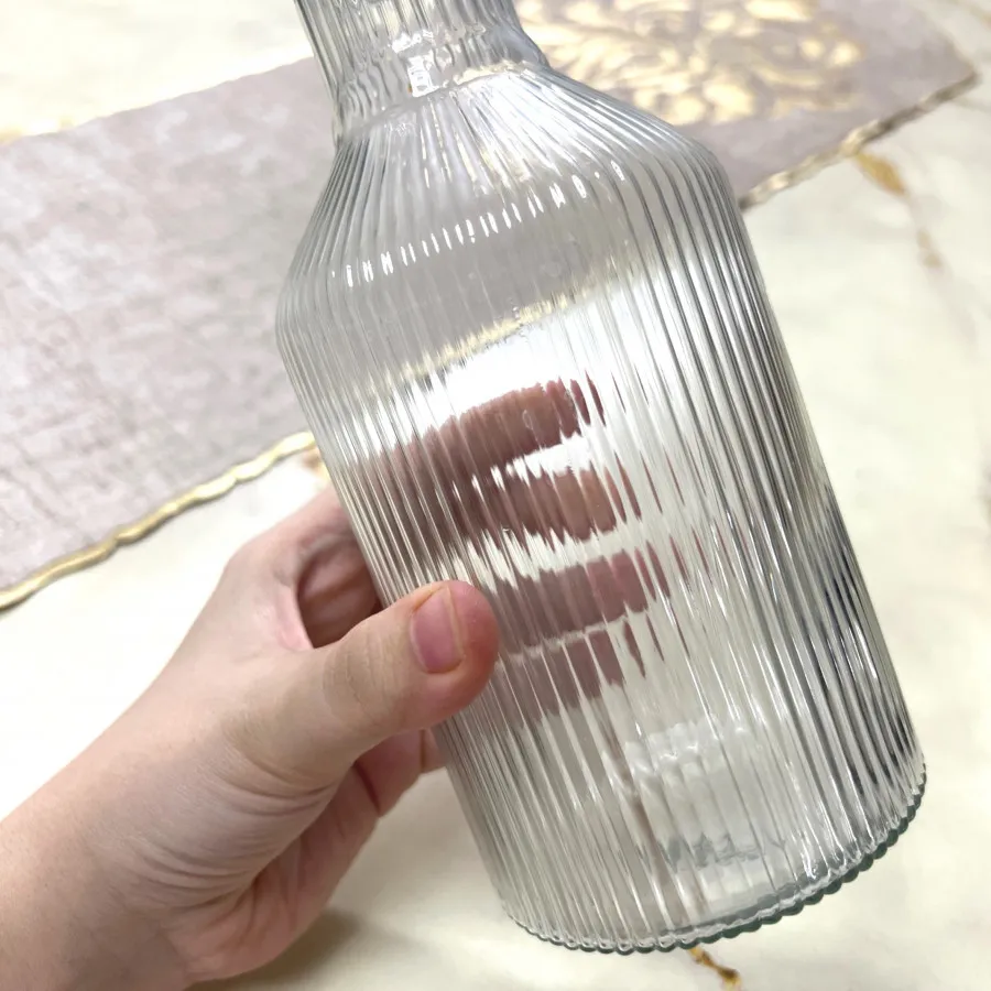 گلدان شیشه ای زیبا