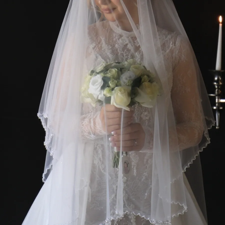 لباس عقد و عروسی