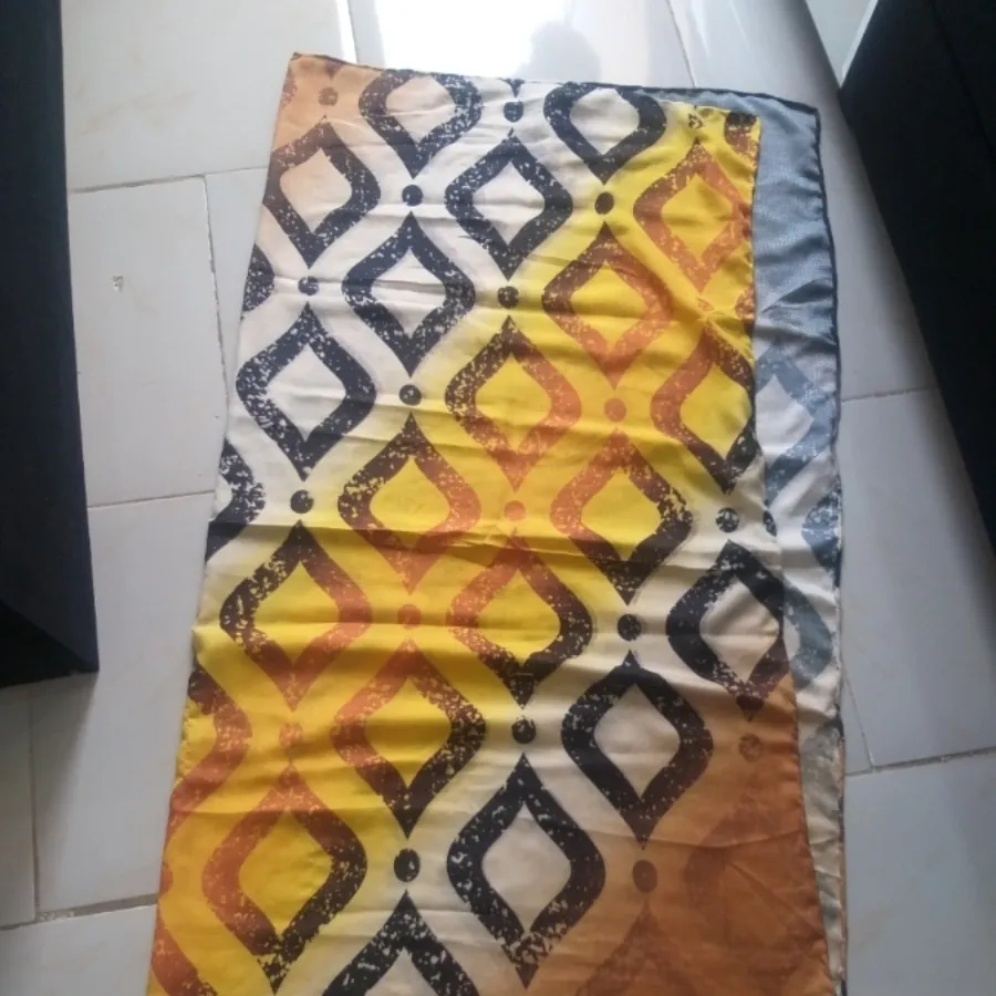 روسری قواره دار