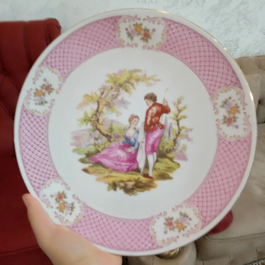 بشقاب دیوارکوب دنسی