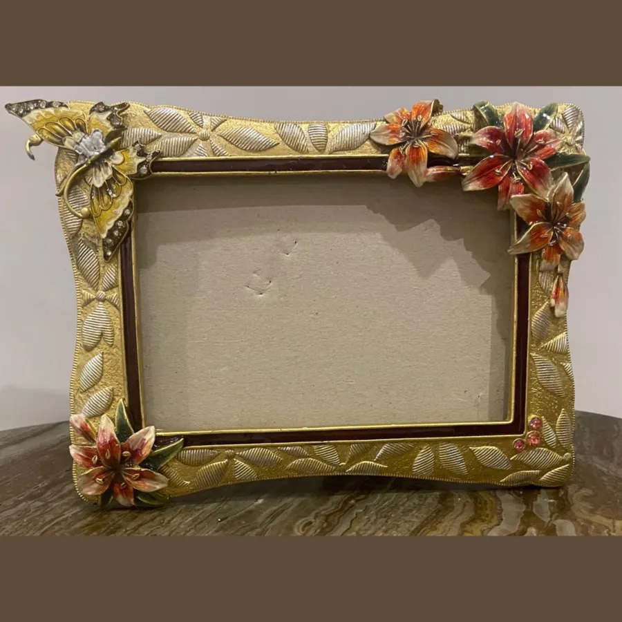 قاب عکس وارداتی