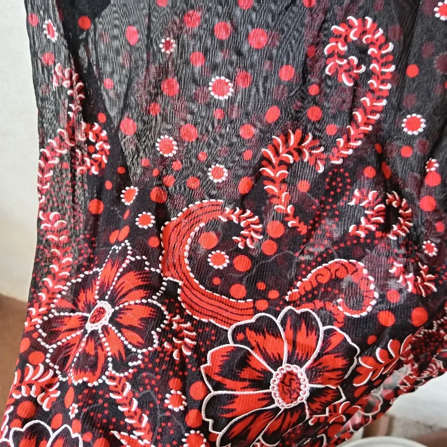 پیراهن زنانه