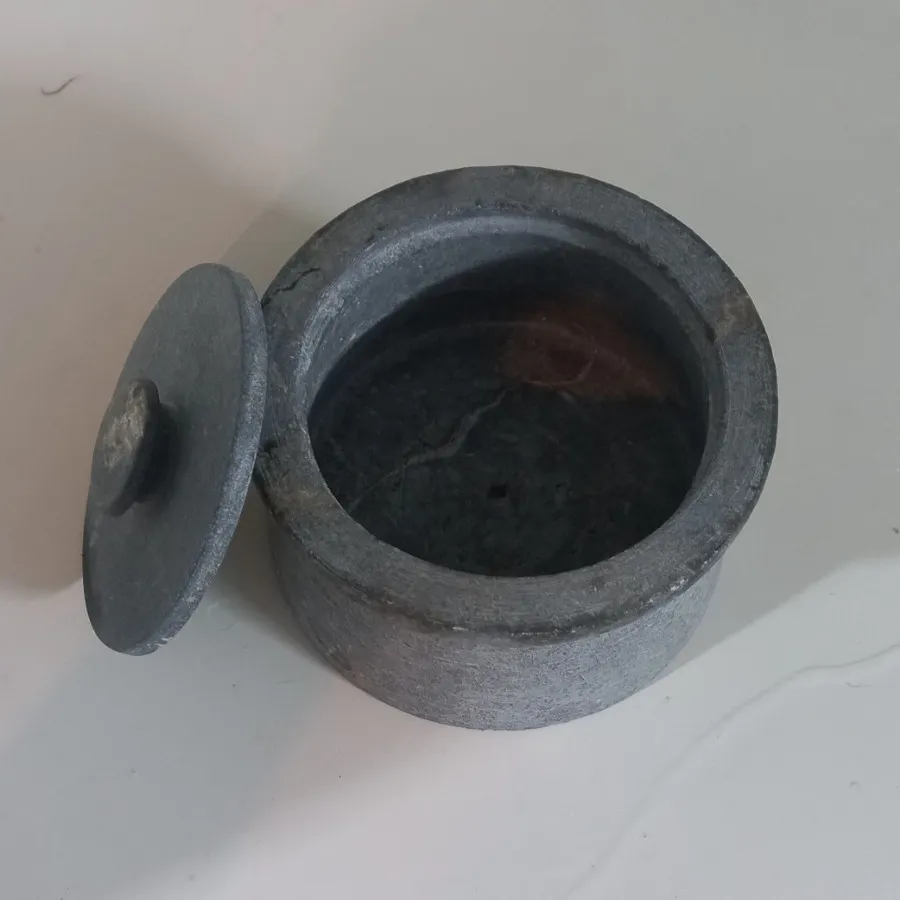 دیگچه سنگی