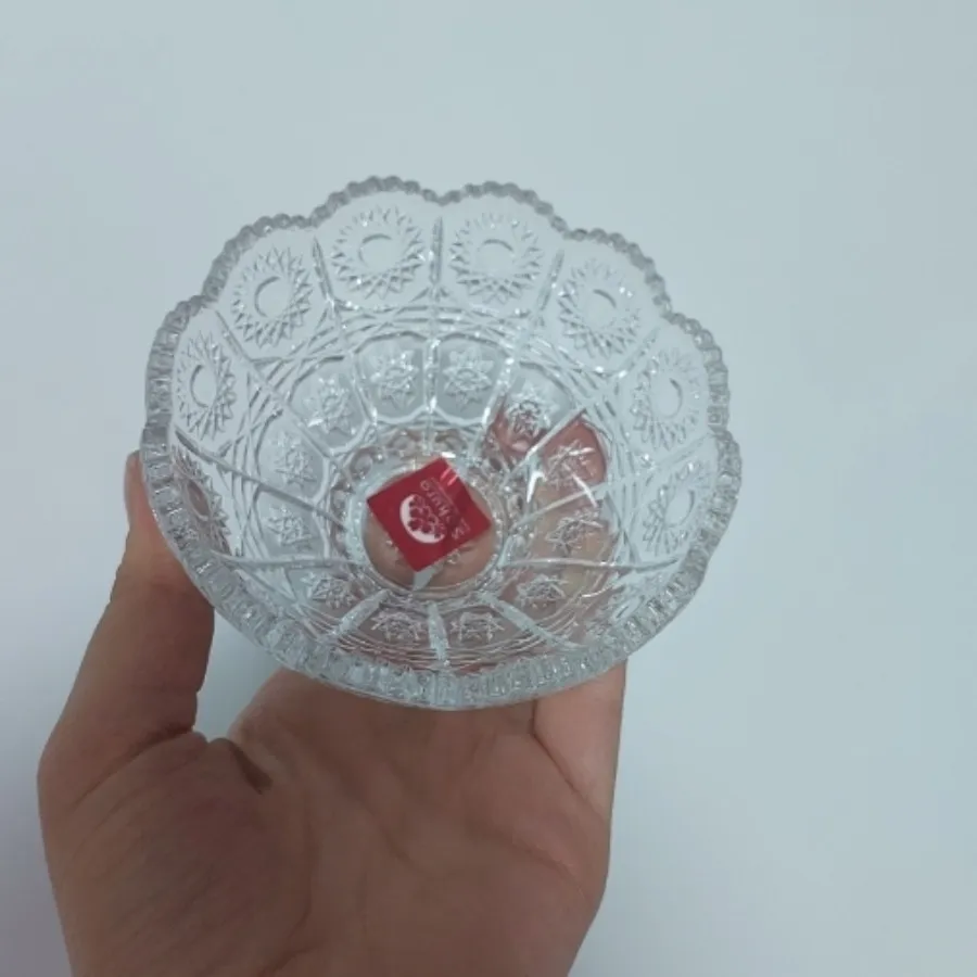 یک دست پیاله و پیش دستی