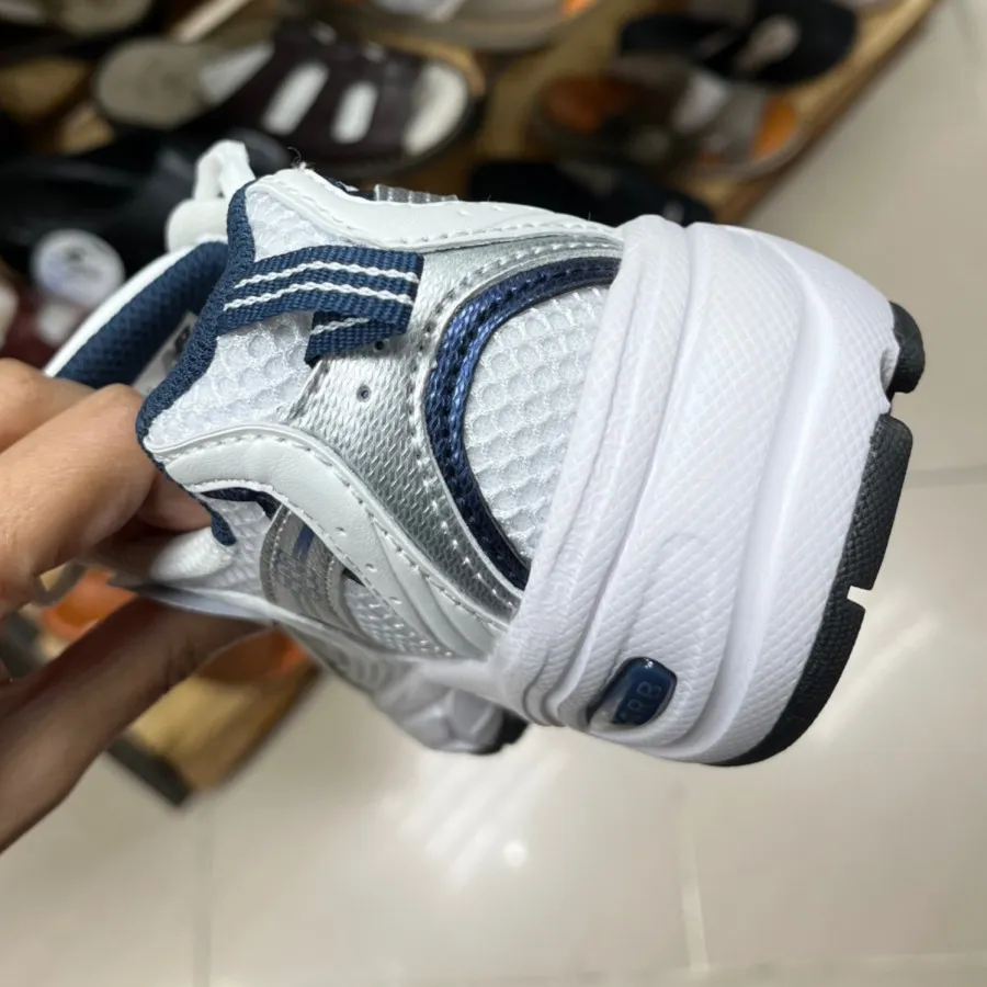 کفش نیوبالانس